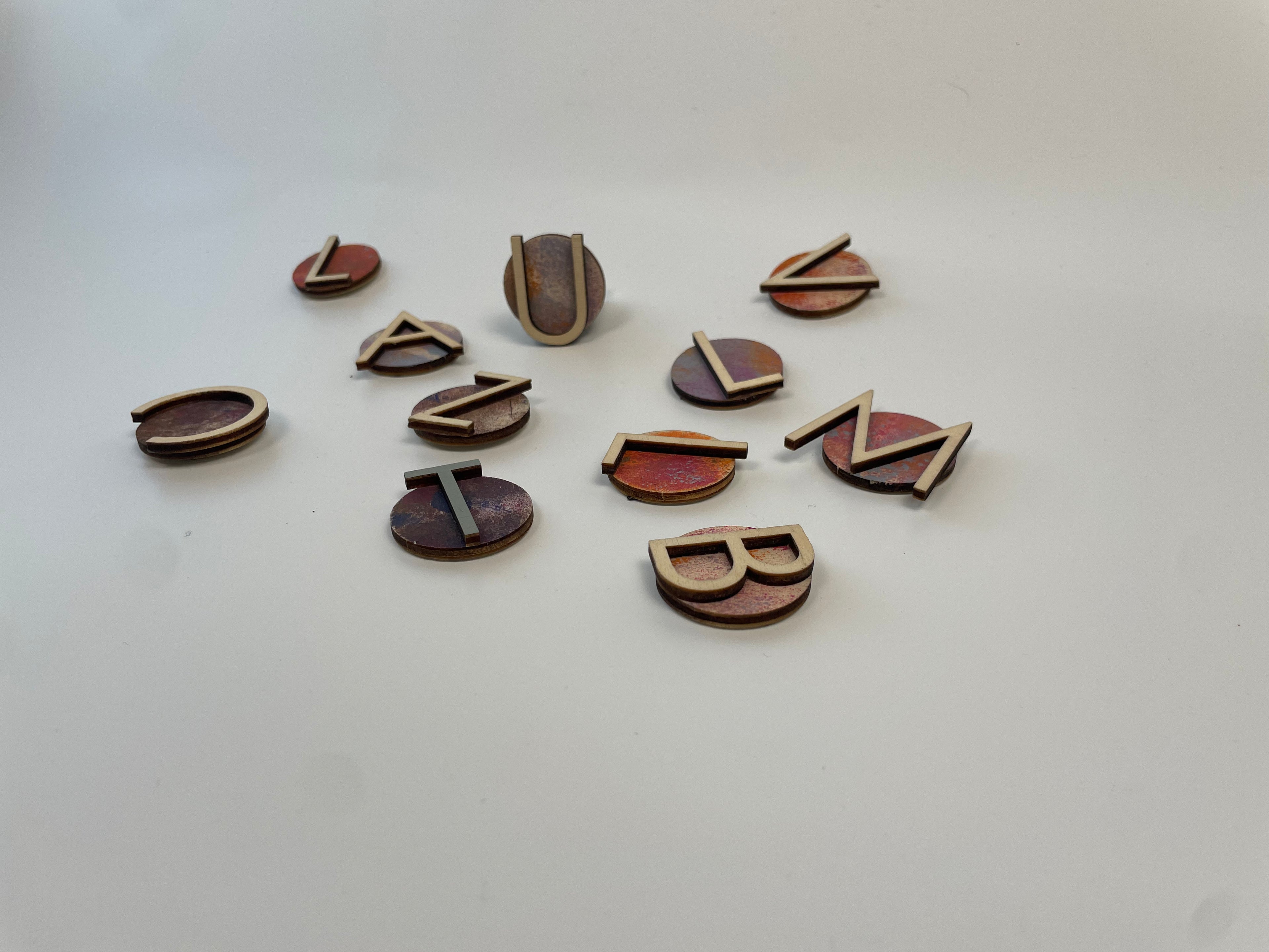 CIRKEL Magnetbokstäver D30mm